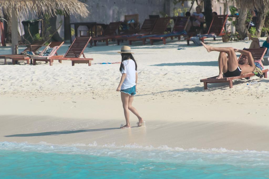 Seashore Beach Inn Maafushi Exterior photo